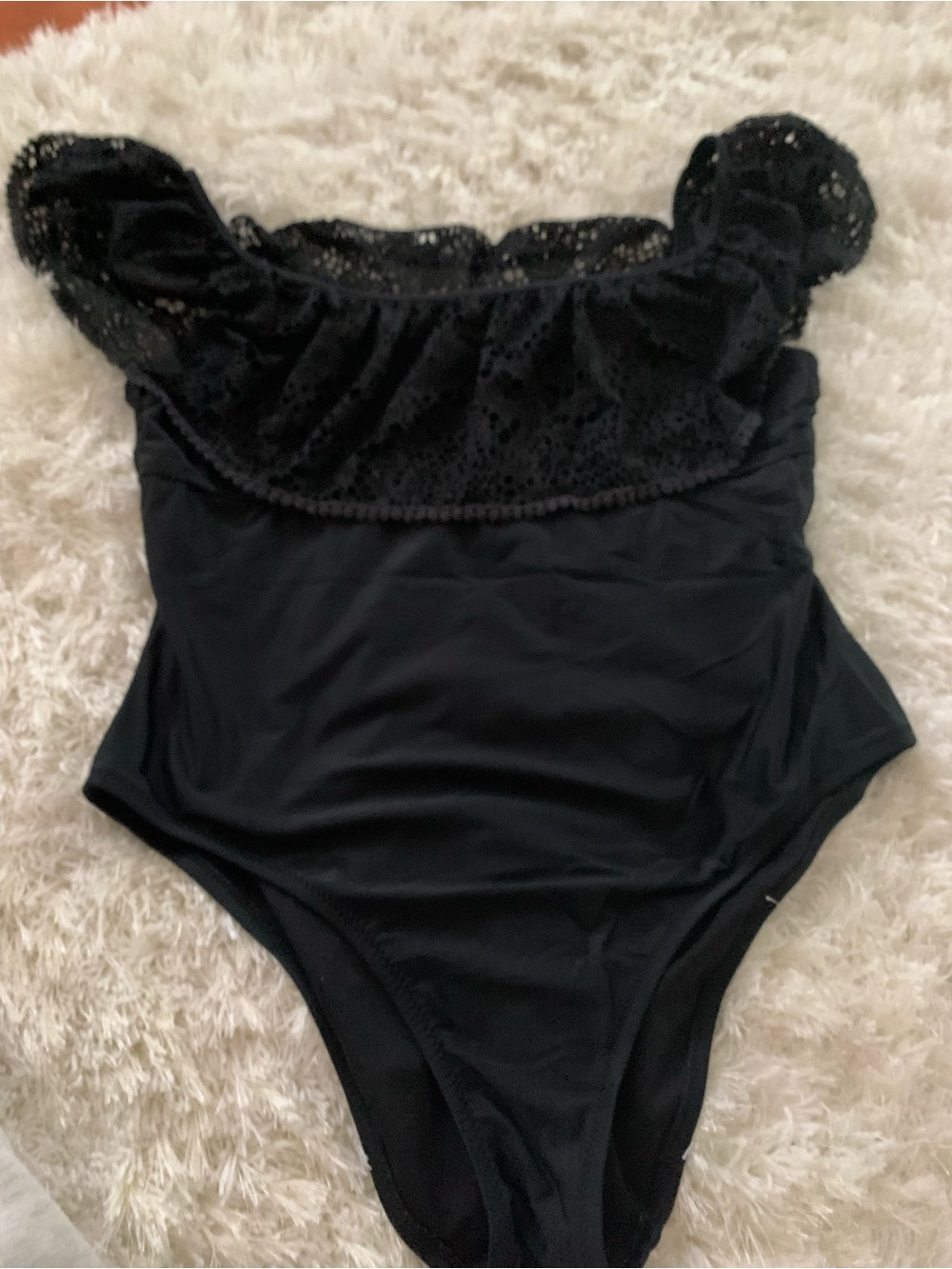 Women’s off shoulder Lace-Trim One-Piece Swimsuit